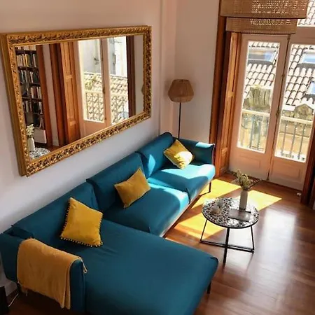 Apartamento Soleado Duplex En El Corazon De Compostela